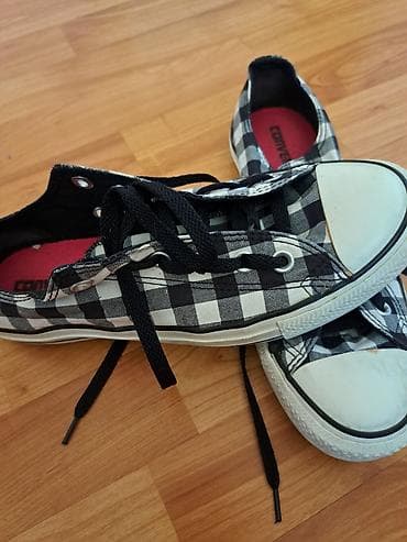 Zenske patike convers starke, karirane crno bele ocuvane, bez at lalafo.rs — 4 Zenske patike convers starke, karirane crno bele ocuvane, bez — 4