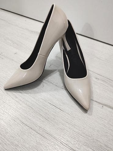 Kvalitetne salonke na stiklu u boji bele kafe Obuvene jednom na par na lalafo.rs — 3 Kvalitetne salonke na stiklu u boji bele kafe Obuvene jednom na par — 3