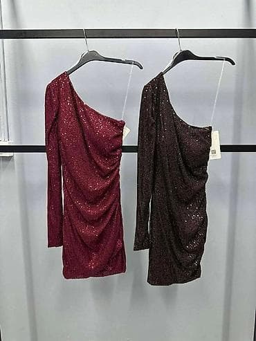 Ženska svečana haljina sa šljokicama – asimetrični kroj - Model: mini at lalafo.rs — 3 Ženska svečana haljina sa šljokicama – asimetrični kroj - Model: mini — 3