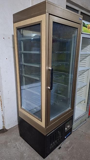 Profesionalna rashladna vitrina LONGONI 3700/01 – Italija - Tip na lalafo.rs — 1 Profesionalna rashladna vitrina LONGONI 3700/01 – Italija - Tip — 1