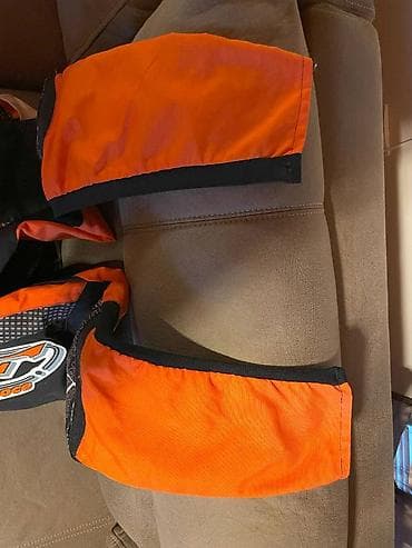 Pantalone su bukvalno nove,bez tragova nosenja na lalafo.rs — 9 Pantalone su bukvalno nove,bez tragova nosenja — 9