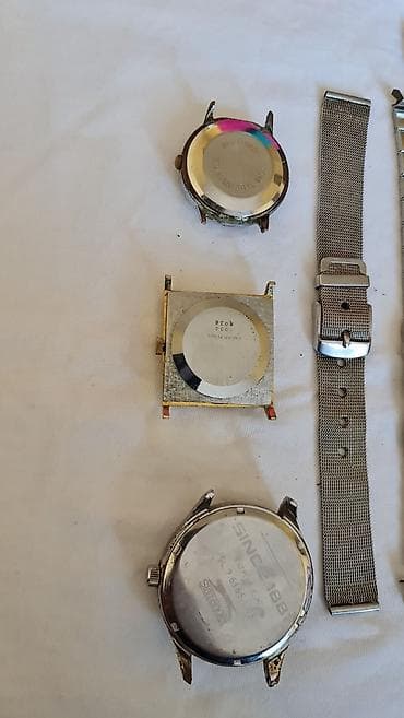 Set za satove – razni delovi i pribor - Kućišta satova: 3 kom na lalafo.rs — 6 Set za satove – razni delovi i pribor - Kućišta satova: 3 kom — 6