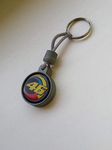 ROSSI 46-privezak za ključeve-290 📌 Opis: Sunđerasti privezak za na lalafo.rs — 1 ROSSI 46-privezak za ključeve-290 📌 Opis: Sunđerasti privezak za — 1