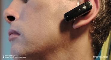 "PLANTRONICS VOYAGER® 835"® Bluetooth headset Enhanced Noise na lalafo.rs — 9 "PLANTRONICS VOYAGER® 835"® Bluetooth headset Enhanced Noise — 9