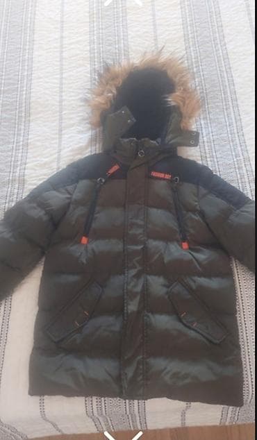 Dečija zimska jakna sa kapuljačom i krznom 134-140cm - Model na lalafo.rs — 1 Dečija zimska jakna sa kapuljačom i krznom 134-140cm - Model — 1