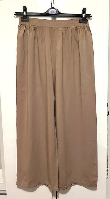 Široke lagane pantalone na gumu na lalafo.rs Široke lagane pantalone na gumu