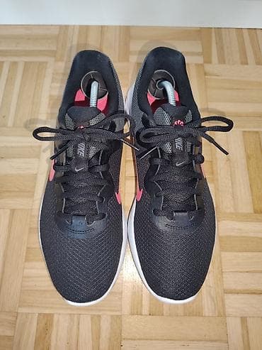 Nike patike za trčanje UG 26,5cm - Model: Nike Revolution (serija sa na lalafo.rs Nike patike za trčanje UG 26,5cm - Model: Nike Revolution (serija sa