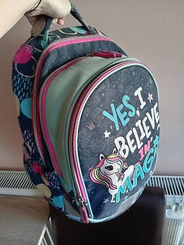 Školski anatomski ranac za devojčice, očuvan, sve ispravno. Ima tri na lalafo.rs — 2 Školski anatomski ranac za devojčice, očuvan, sve ispravno. Ima tri — 2