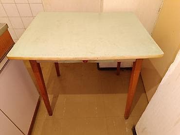 mali stocici: Prodajem retro polovni/korisceni trpezarijski sto, idealan za male at lalafo.rs — 2 mali stocici: Prodajem retro polovni/korisceni trpezarijski sto, idealan za male — 2