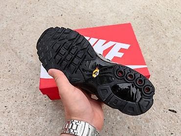 Nike Air Max Plus (Tn) patike – siva boja - Gornjište: kombinacija na lalafo.rs — 5 Nike Air Max Plus (Tn) patike – siva boja - Gornjište: kombinacija — 5
