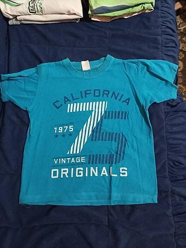 Na prodaju majica kratkih rukava tirkizne boje, za uzrast 6-8 godina na lalafo.rs — 2 Na prodaju majica kratkih rukava tirkizne boje, za uzrast 6-8 godina — 2