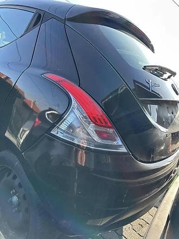 VRATA STOPOVI PROZORI BRANIK I SVE OSTALO ZA LANCIA Y | Vrata na lalafo.rs VRATA STOPOVI PROZORI BRANIK I SVE OSTALO ZA LANCIA Y | Vrata