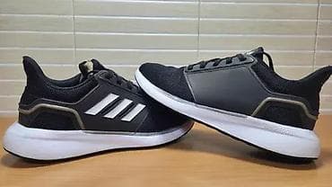 Adidas EQ19 Run (br.43 1/3) patike su u odličnom stanju kao što se na lalafo.rs — 4 Adidas EQ19 Run (br.43 1/3) patike su u odličnom stanju kao što se — 4