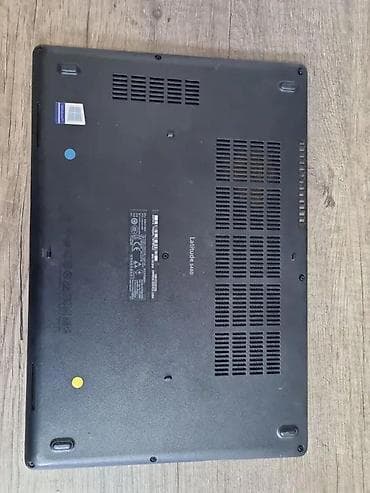 Donje kuciste za Dell Latitude 5480.
✨ Ispravno na lalafo.rs Donje kuciste za Dell Latitude 5480.
✨ Ispravno