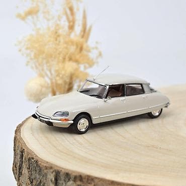 Art & Collectibles: Citroën DS 23 Pallas – Albatros Beige – 1973 – 1:43 – Norev Norev at lalafo.rs — 1 Art & Collectibles: Citroën DS 23 Pallas – Albatros Beige – 1973 – 1:43 – Norev Norev — 1