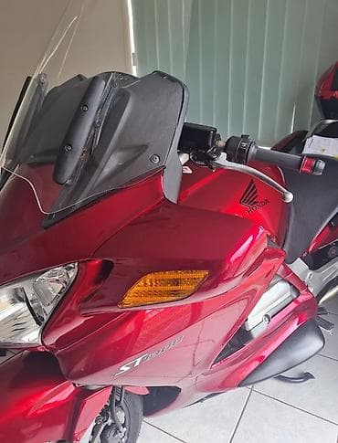 Transport: Honda ST1300 Pan European, u bordo boji, sa bočnim koferima i zadnjim at lalafo.rs — 5 Transport: Honda ST1300 Pan European, u bordo boji, sa bočnim koferima i zadnjim — 5