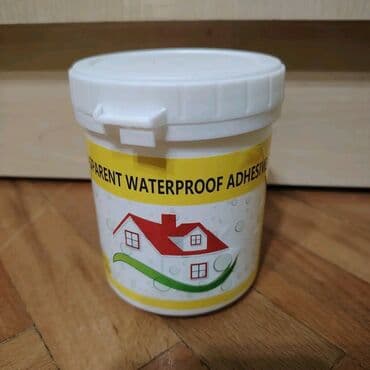 Prozirni vodootporni lepak u beloj plastičnoj kanti. Dizajniran za na lalafo.rs Prozirni vodootporni lepak u beloj plastičnoj kanti. Dizajniran za