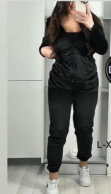 Women's Sweatsuits: 🔥Plisane trenerice cotex vrhunski plis vel L xl xxl 3xl 👈3300 din at lalafo.rs — 4 Women's Sweatsuits: 🔥Plisane trenerice cotex vrhunski plis vel L xl xxl 3xl 👈3300 din — 4