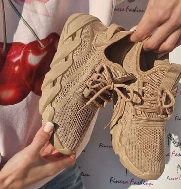 38, bоја - Bež na lalafo.rs 38, bоја - Bež