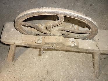 Hand Tools: Drvena rucno pravljena mašina – starinski model Etno . Predmet at lalafo.rs — 4 Hand Tools: Drvena rucno pravljena mašina – starinski model Etno . Predmet — 4