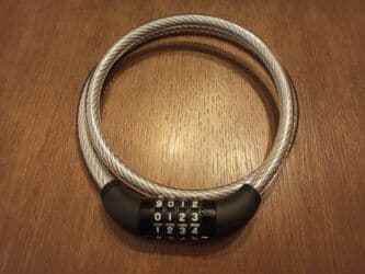 Velika nova sajla (1m) za zaključavanje bicikla, skutera, trotineta i na lalafo.rs Velika nova sajla (1m) za zaključavanje bicikla, skutera, trotineta i