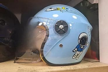 Dečija Astronaut kaciga za motor, trotinet, bicikl Savršena kaciga za na lalafo.rs — 2 Dečija Astronaut kaciga za motor, trotinet, bicikl Savršena kaciga za — 2