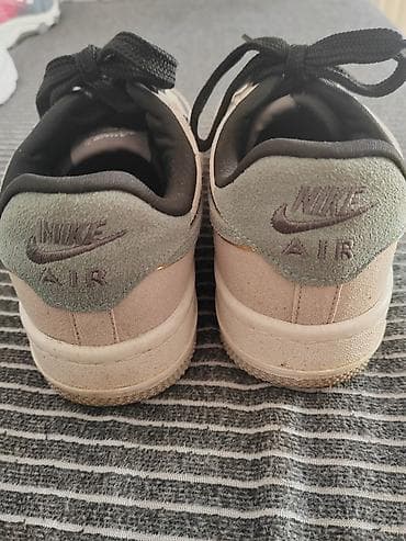 Nike Air Force 1 patike, kombinacija crne, bež i zelene boje. Detalji na lalafo.rs — 4 Nike Air Force 1 patike, kombinacija crne, bež i zelene boje. Detalji — 4