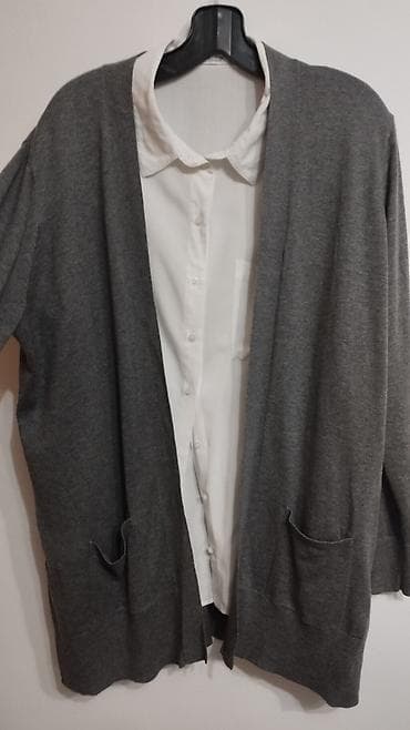 Women's Sweaters, Cardigans: F&F tanji kardigan u sivoj boji.
Pogledajte i ostale moje oglase at lalafo.rs — 3 Women's Sweaters, Cardigans: F&F tanji kardigan u sivoj boji.
Pogledajte i ostale moje oglase — 3