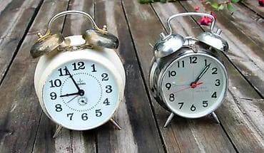 Insa, made in Yugoslavia - navijači Velika Aradora budilnik. Cena za at lalafo.rs — 6 Insa, made in Yugoslavia - navijači Velika Aradora budilnik. Cena za — 6