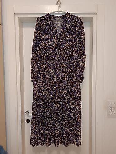 Haljina marke Johanna, veličine M, sa cvetnim dezenom u nijansama na lalafo.rs — 1 Haljina marke Johanna, veličine M, sa cvetnim dezenom u nijansama — 1