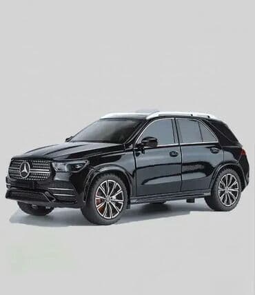 Igračke: Mercedes gls350 1:24 crni metalni sa svetleći farovima. mercedes na lalafo.rs Igračke: Mercedes gls350 1:24 crni metalni sa svetleći farovima. mercedes
