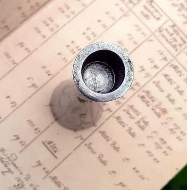 Erika Pekkari Vintage Svećnjak Gotta POSTMODERNA. Prelep TEŠKI Konusni na lalafo.rs — 4 Erika Pekkari Vintage Svećnjak Gotta POSTMODERNA. Prelep TEŠKI Konusni — 4