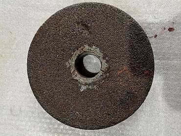 Stari kamen za tocilo,prečnika fi 230 mm,rupa za osovinu fi 45 mm na lalafo.rs Stari kamen za tocilo,prečnika fi 230 mm,rupa za osovinu fi 45 mm