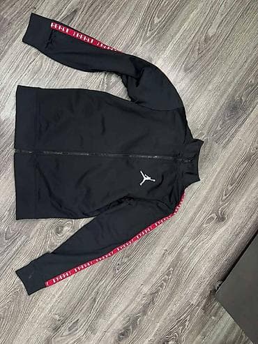 JORDAN duks za dečaka za uzrast 12-13 godina na lalafo.rs — 4 JORDAN duks za dečaka za uzrast 12-13 godina — 4