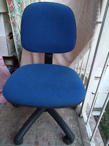Table bases: Kancelarijska stolica plava ispravno podizanje, visina sedista at lalafo.rs — 1 Table bases: Kancelarijska stolica plava ispravno podizanje, visina sedista — 1
