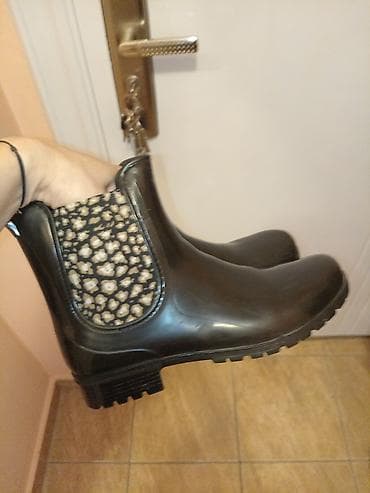 Nove gumene čizme br 38,jednom obuvene. Udobne i lepo stoje, izgledaju na lalafo.rs — 3 Nove gumene čizme br 38,jednom obuvene. Udobne i lepo stoje, izgledaju — 3