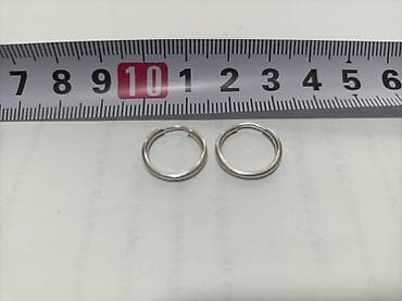 Nove srebrne minđuše na prodaju, par.
Cena 1000din na lalafo.rs — 2 Nove srebrne minđuše na prodaju, par.
Cena 1000din — 2