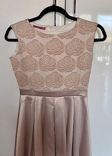 Haljinica velicina 12 U odlicnom stanju Puder roze boje, gornji deo na lalafo.rs — 3 Haljinica velicina 12 U odlicnom stanju Puder roze boje, gornji deo — 3