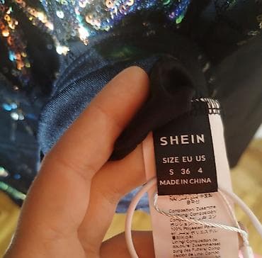 Svečana duga haljina – crna, sa raskošnim štras i šljokice ukrasima - at lalafo.rs — 8 Svečana duga haljina – crna, sa raskošnim štras i šljokice ukrasima - — 8