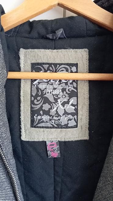 Ženska kaput-jakna sa kapuljačom, siva riblja kost (herringbone) šara na lalafo.rs — 5 Ženska kaput-jakna sa kapuljačom, siva riblja kost (herringbone) šara — 5