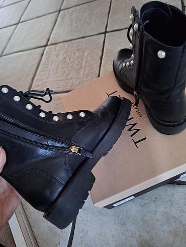 Twinset kozne cizme sa biserima, broj 38, bas ocuvane na lalafo.rs — 6 Twinset kozne cizme sa biserima, broj 38, bas ocuvane — 6