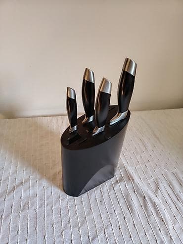 Kitchenware: BergHOFF set noževa sa stalkom – 4 komada očuvani - Elegantni at lalafo.rs — 4 Kitchenware: BergHOFF set noževa sa stalkom – 4 komada očuvani - Elegantni — 4