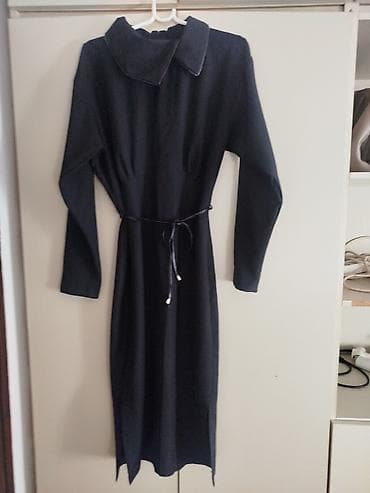 KATRIN haljina, veličina 44, obucena jednom. - Model: midi dužina na lalafo.rs — 1 KATRIN haljina, veličina 44, obucena jednom. - Model: midi dužina — 1