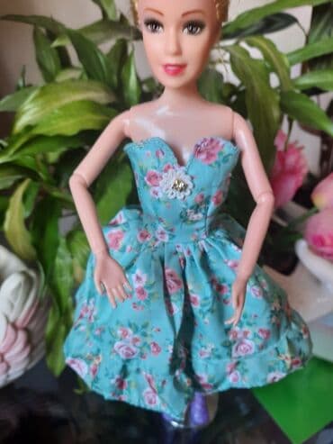 Garderoba za lutke: Haljinica za lutke ili barbike. Slanje poštom. Pouzećem: - na lalafo.rs — 2 Garderoba za lutke: Haljinica za lutke ili barbike. Slanje poštom. Pouzećem: - — 2