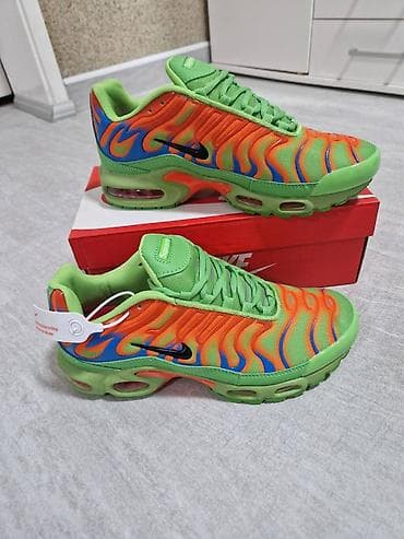 Nike Air Max Plus (TN) x Supreme – muške patike - Veličina: 41 na lalafo.rs — 3 Nike Air Max Plus (TN) x Supreme – muške patike - Veličina: 41 — 3
