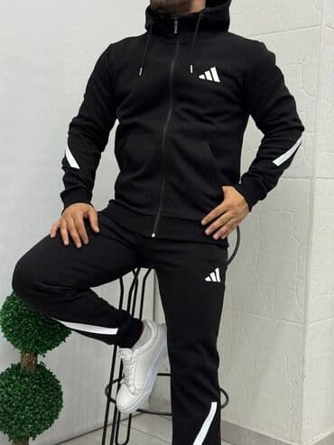 Novi model muskih komplet trenerki 
Pamuk m, l, xl, 2xl 
Cena 3500 din na lalafo.rs Novi model muskih komplet trenerki 
Pamuk m, l, xl, 2xl 
Cena 3500 din