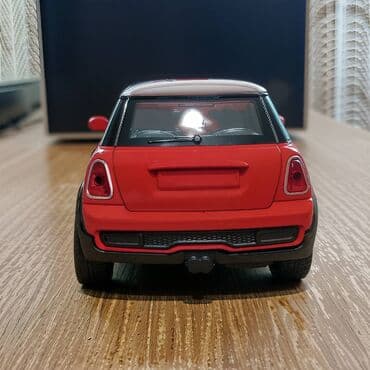 Autići: Nov metalni model automobila Mini Moris. Otvaraju mu se vrata, može da na lalafo.rs — 6 Autići: Nov metalni model automobila Mini Moris. Otvaraju mu se vrata, može da — 6