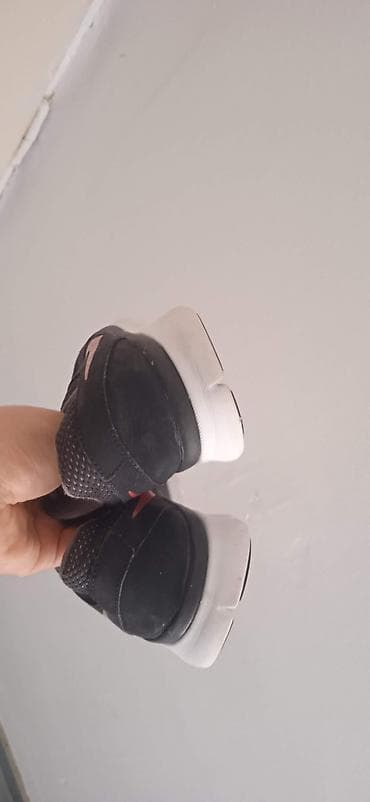 Nike patike za trčanje - Model: Nike Free (serija sa fleksibilnim na lalafo.rs — 5 Nike patike za trčanje - Model: Nike Free (serija sa fleksibilnim — 5