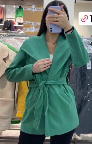 KAPUTIC u vise boja
36 38 40 42 na lalafo.rs — 2 KAPUTIC u vise boja
36 38 40 42 — 2