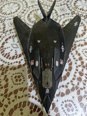 Plasticna maketa aviona F117 night hawk
ima sva 3 tockica na lalafo.rs Plasticna maketa aviona F117 night hawk
ima sva 3 tockica